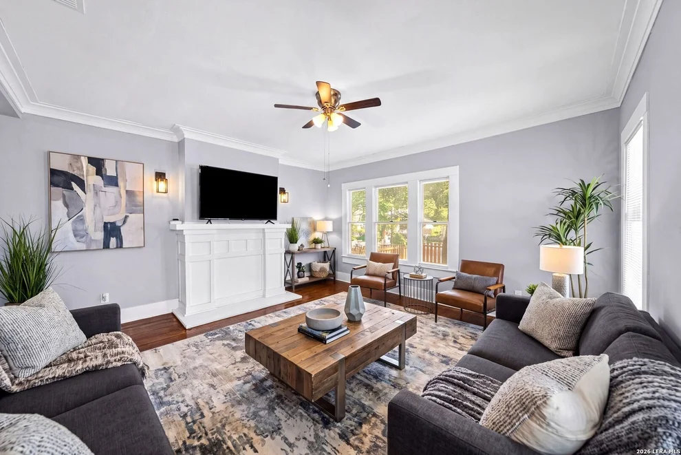 Unit for sale at 1118 W Summit Ave, San Antonio, TX 78201