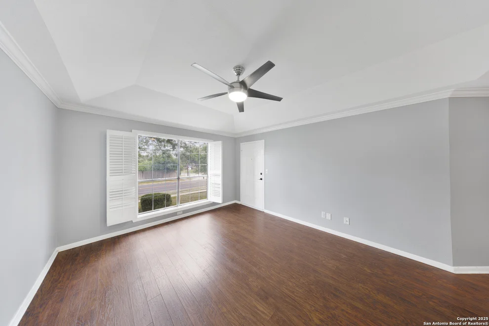 Unit for sale at 2611 Eisenhauer, San Antonio, TX 78209