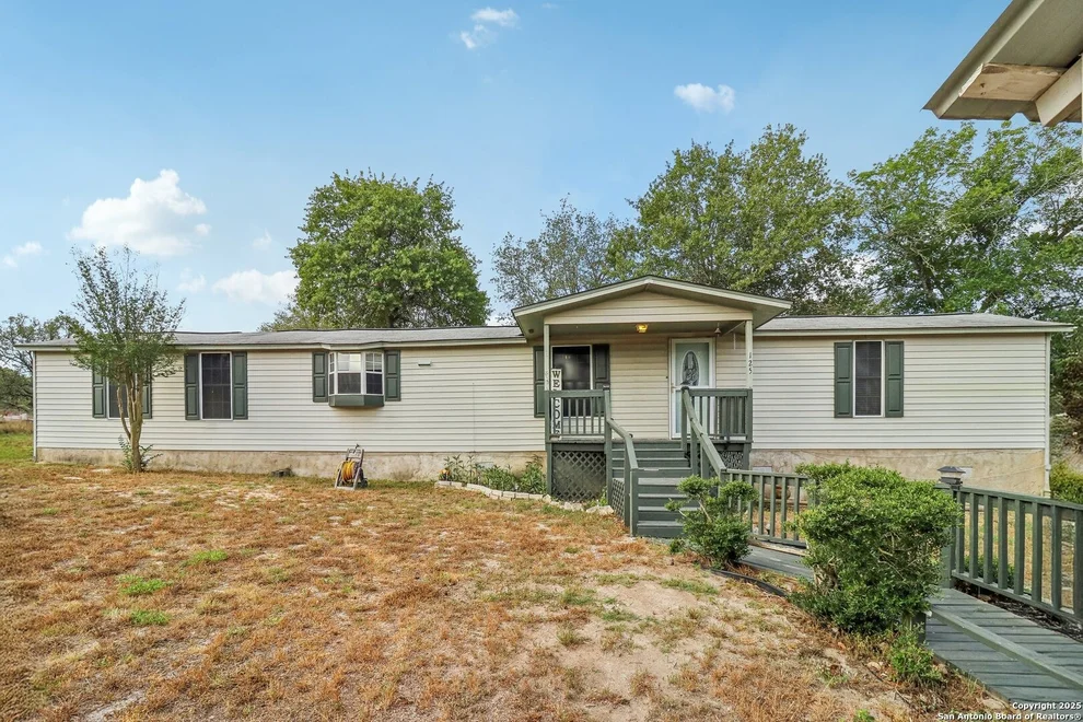 Unit for sale at 125 Moss, Adkins, TX 78101
