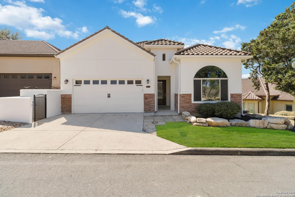 Unit for sale at 6712 Abarth, San Antonio, TX 78257