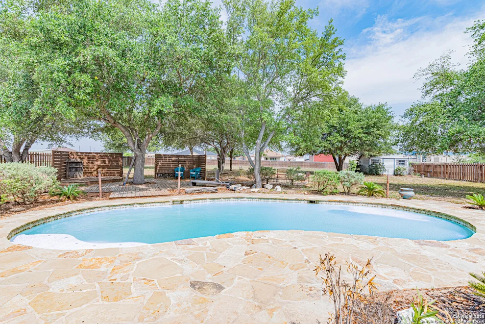 Unit for sale at 433 Bear Gardens, La Vernia, TX 78121