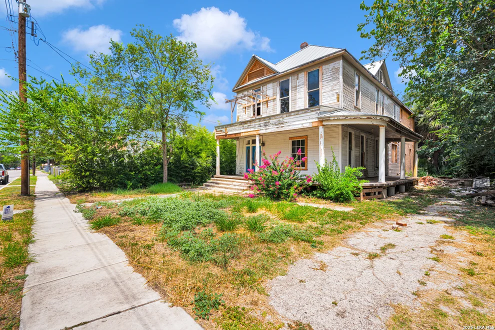Unit for sale at 611 Mason, San Antonio, TX 78208