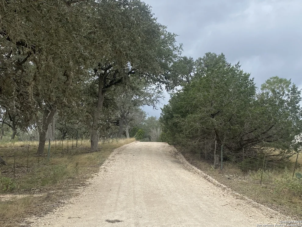 Unit for sale at 000 CR 425, Uvalde, TX 78801