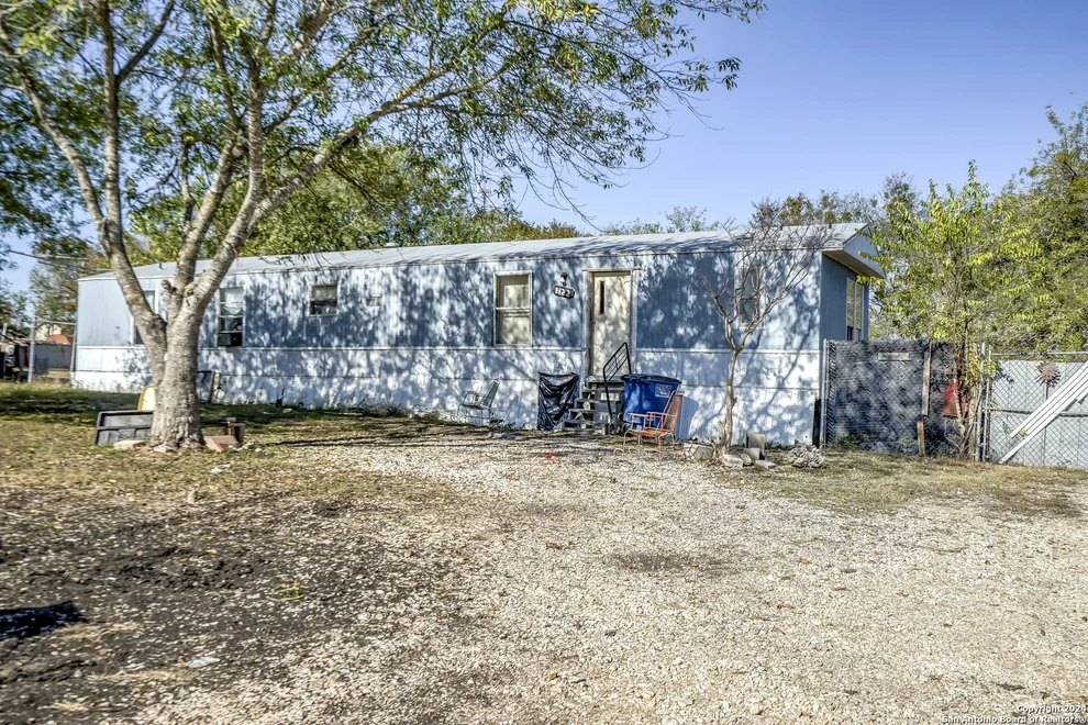 Unit for sale at 1122 Valeria, Marion, TX 78124