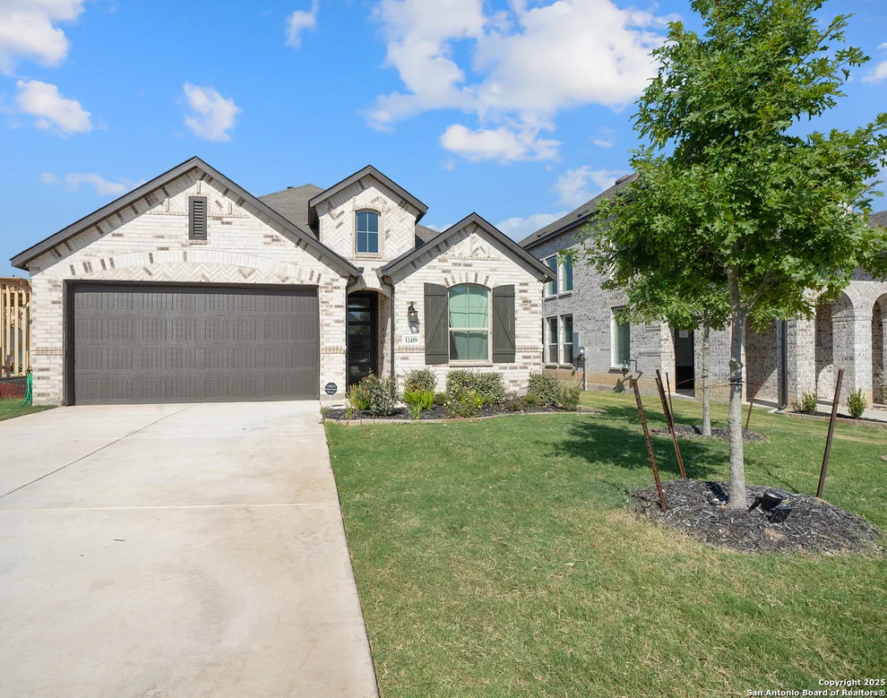 Unit for sale at 12459 Chazelle, San Antonio, TX 78254