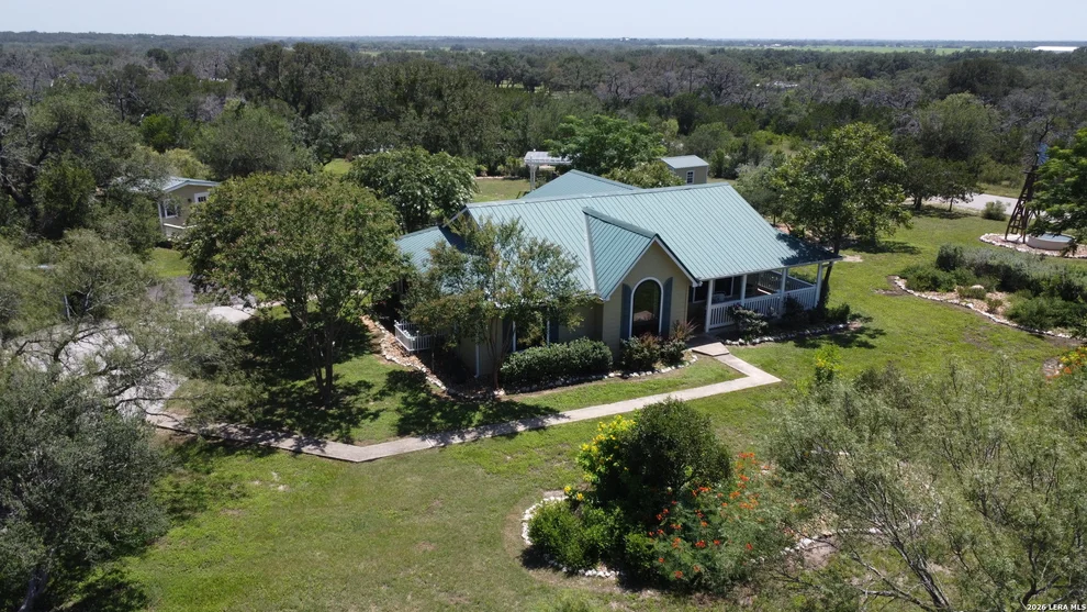 Unit for sale at 610 County Road 342, Hondo, TX 78861