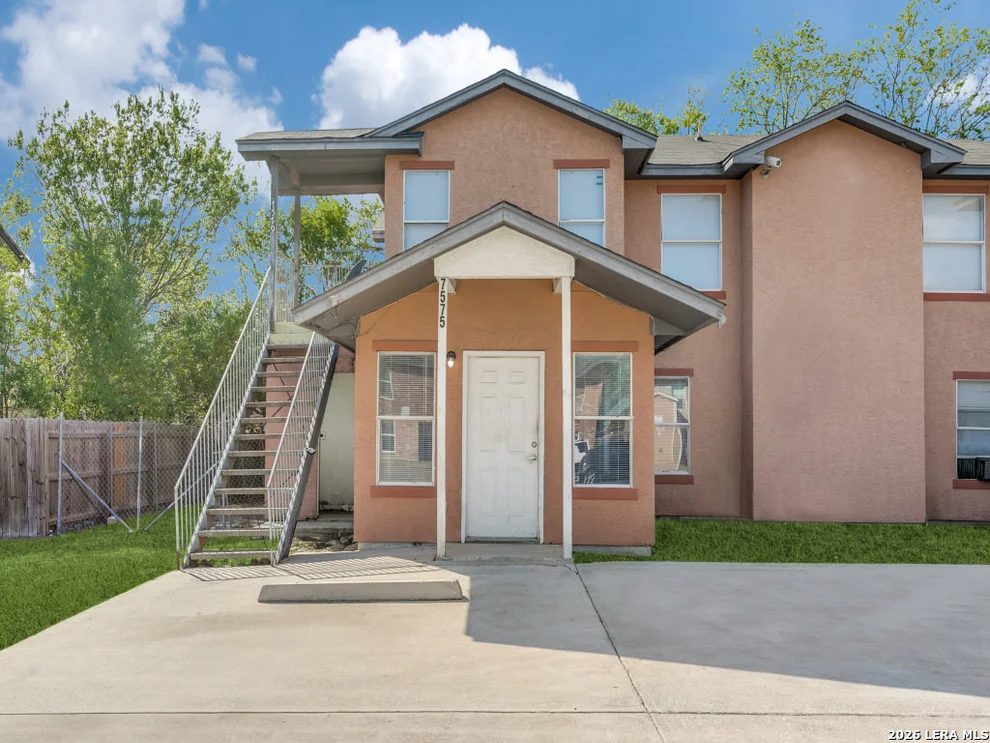 Unit for sale at 7575 Windsor Oaks, San Antonio, TX 78239