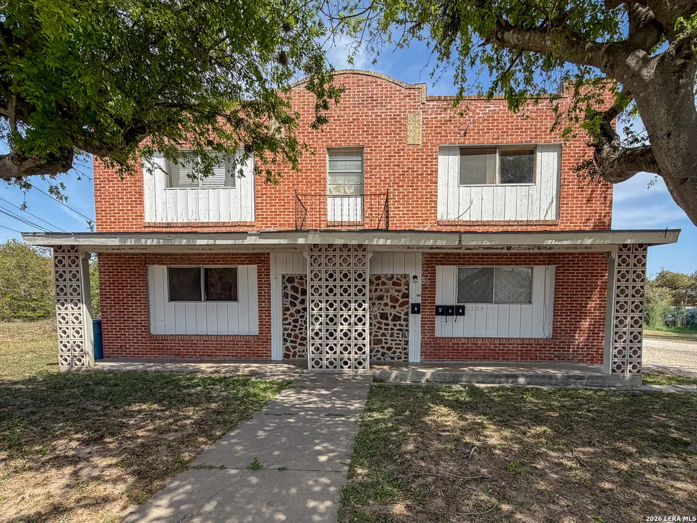 Unit for sale at 704 N WASHINGTON ST, Beeville, TX 78102
