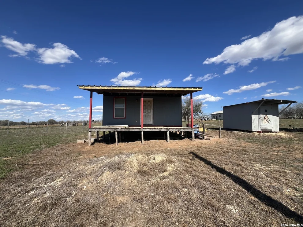 Unit for sale at 2074 County Road 306, Floresville, TX 78114