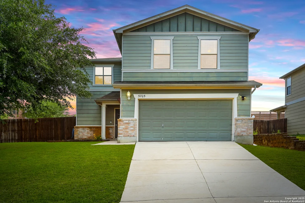 Unit for sale at 5705 Maxfli, Schertz, TX 78108
