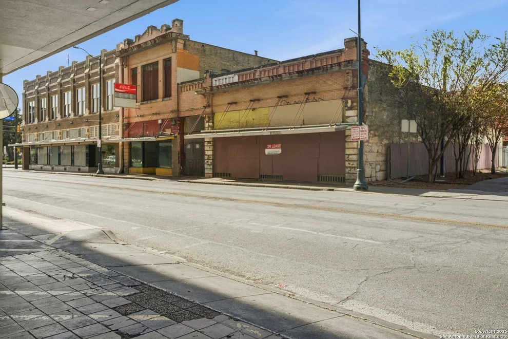 Unit for sale at 111-113 N Flores St, San Antonio, TX 78205