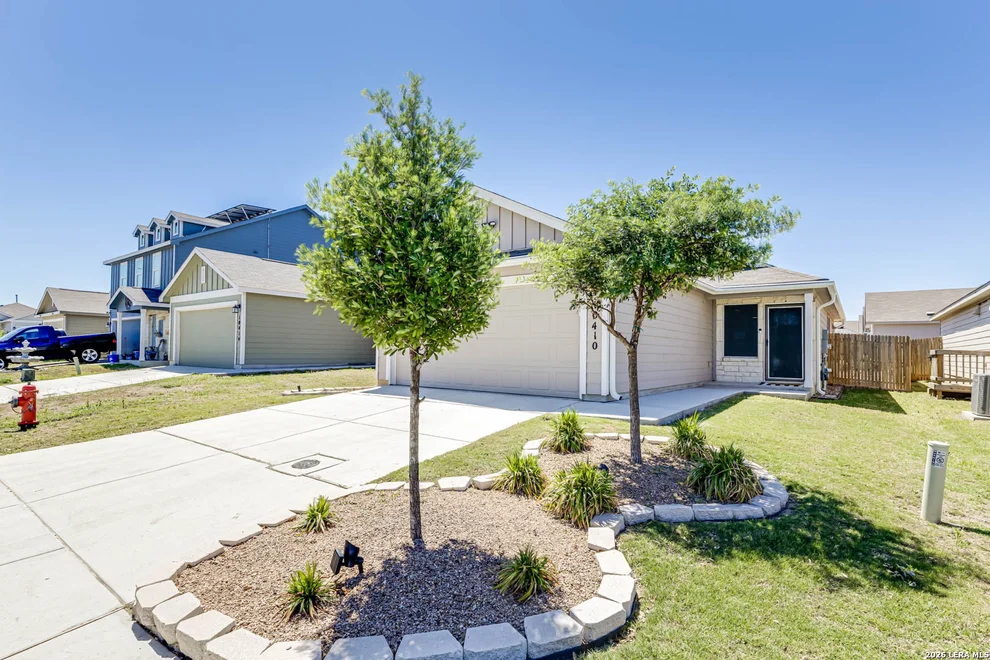 Unit for sale at 10410 McClintock Dr, Converse, TX 78109