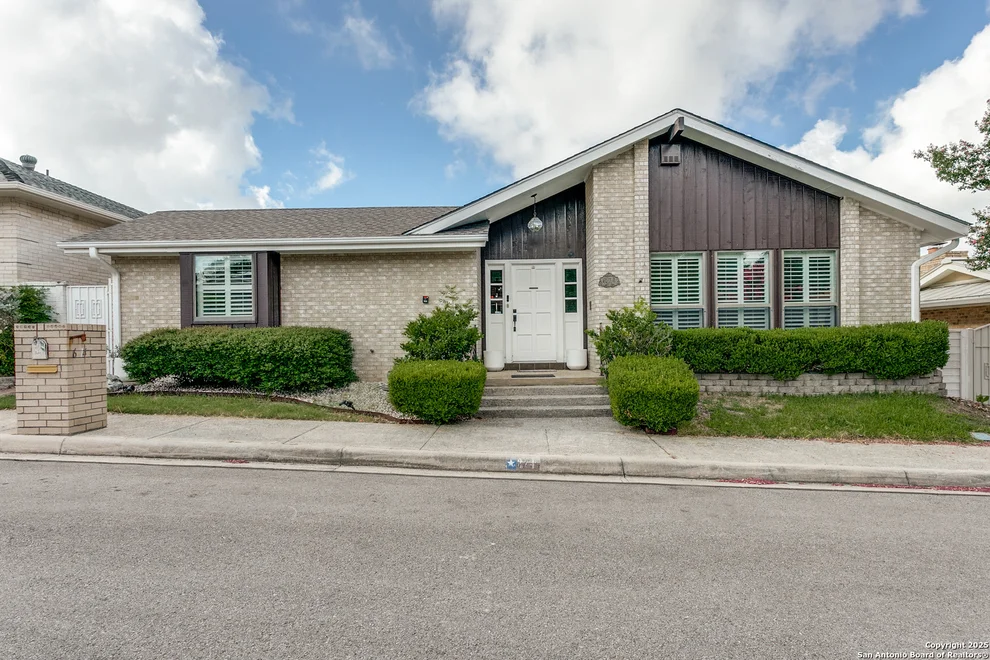 Unit for sale at 6214 Spindrift, Windcrest, TX 78239