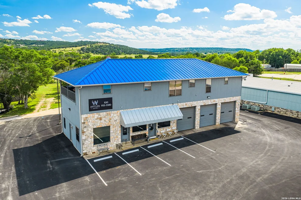 Unit for sale at 1903 Junction Hwy, Kerrville, TX 78028