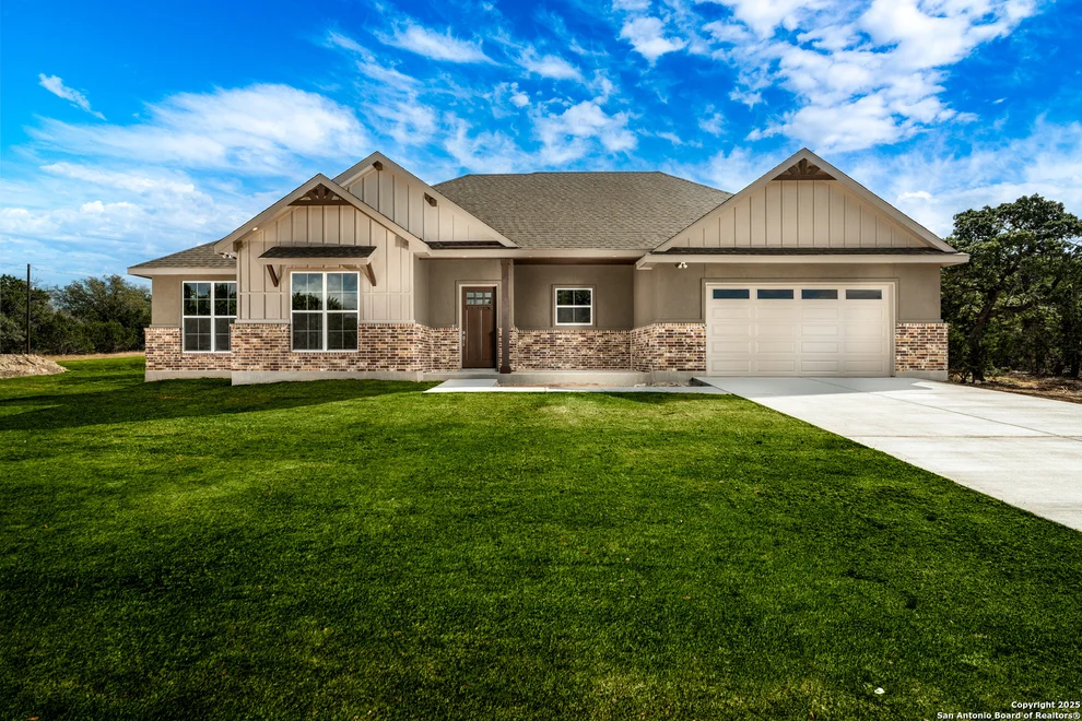Unit for sale at 639 Old Camp, Bandera, TX 78003