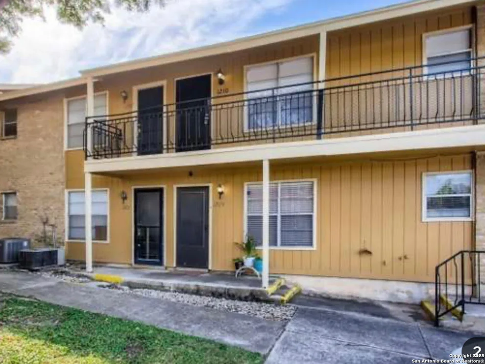 Unit for sale at 923 Vance Jackson, San Antonio, TX 78201