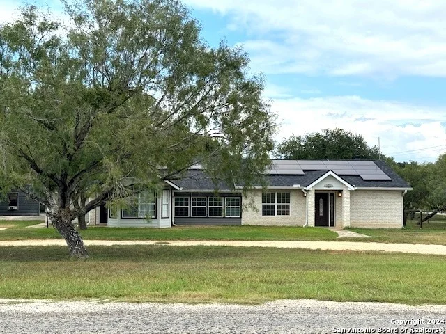Unit for sale at 1667A FM 1922, Floresville, TX 78114