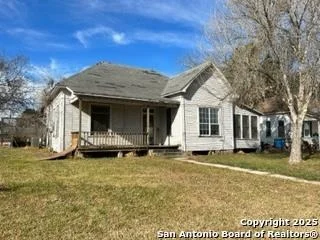 Unit for sale at 101 E Fannin St., Beeville, TX 78102