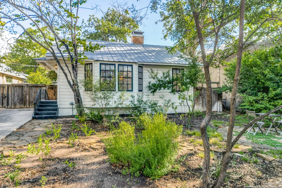 Unit for sale at 221 redwood, Alamo Heights, TX 78209