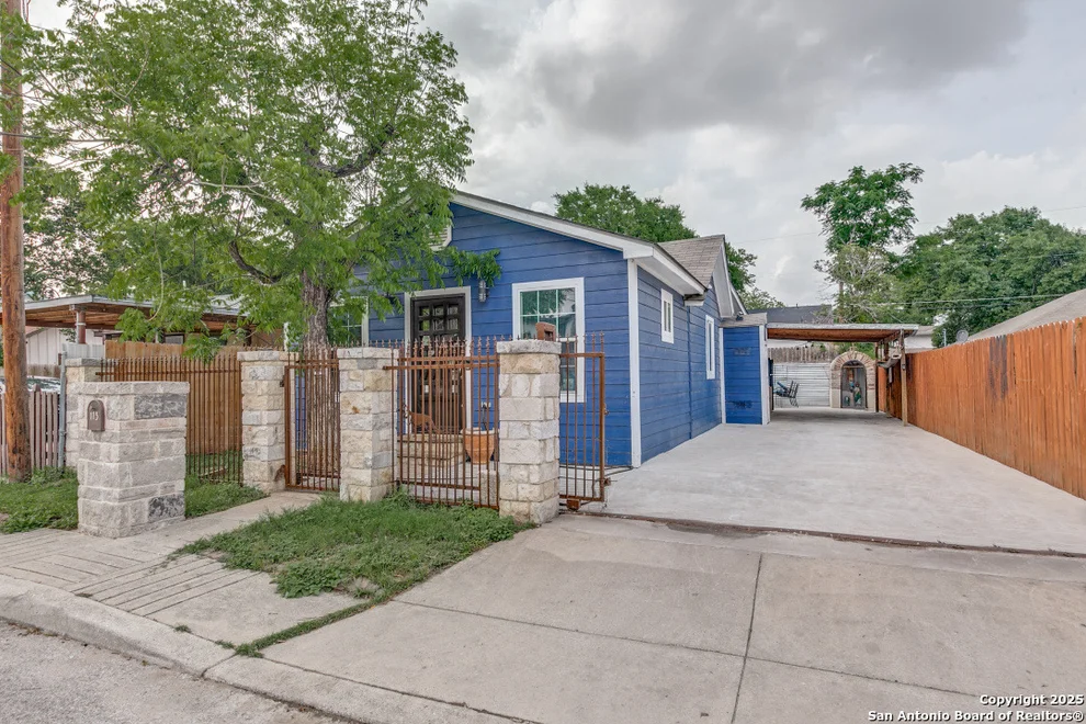 Unit for sale at 113 Chico Alley, San Antonio, TX 78225