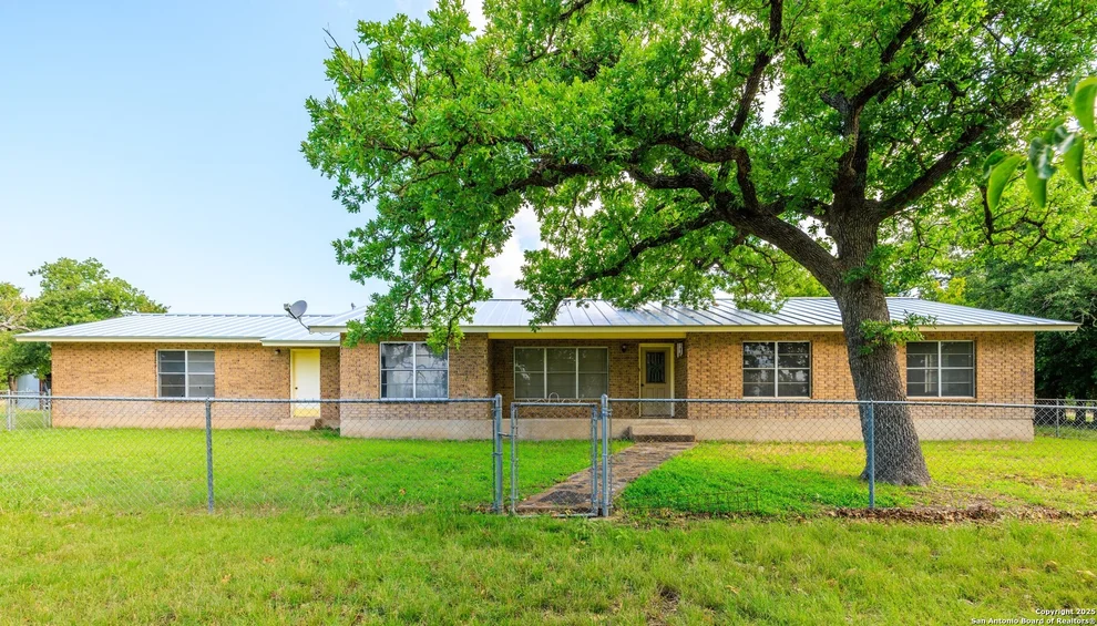 Unit for sale at 8218 N US HWY 87, Fredericksburg, TX 78624
