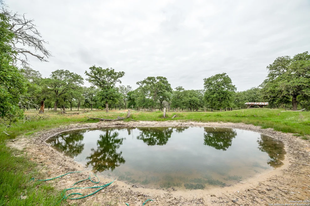 Unit for sale at 475 Littlehorn Lane, Stockdale, TX 78160