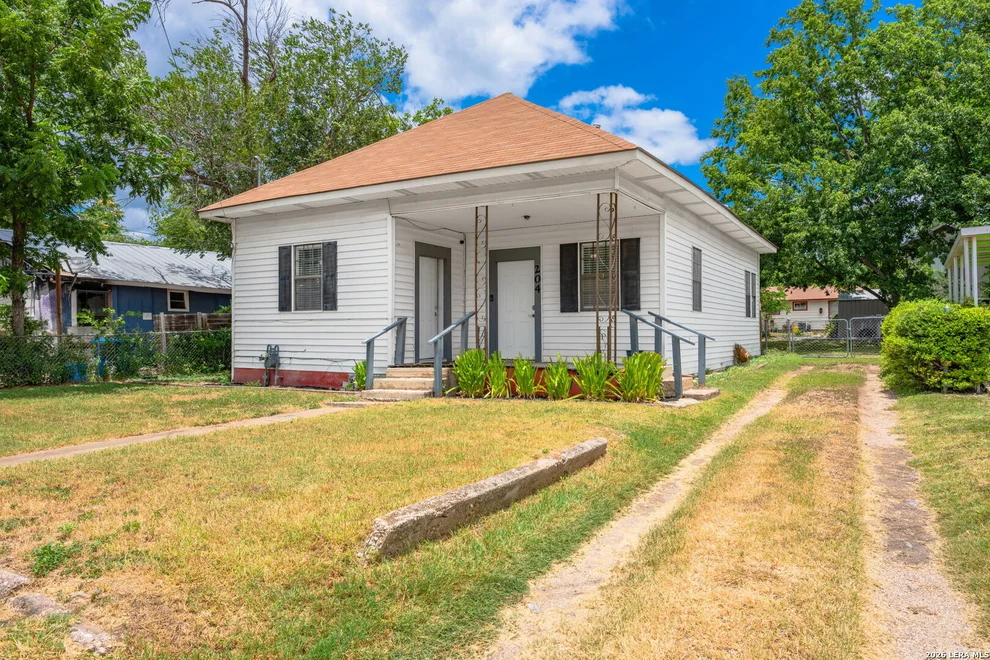 Unit for sale at 204 E DAVIS ST, Kerrville, TX 78028