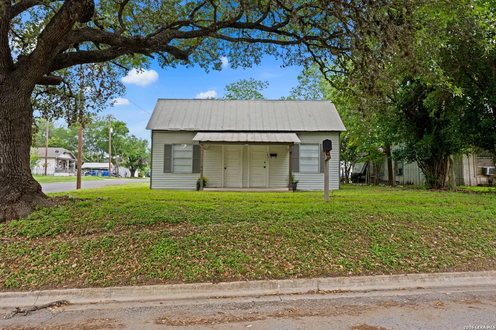 Unit for sale at 1421 Park St, Kerrville, TX 78028