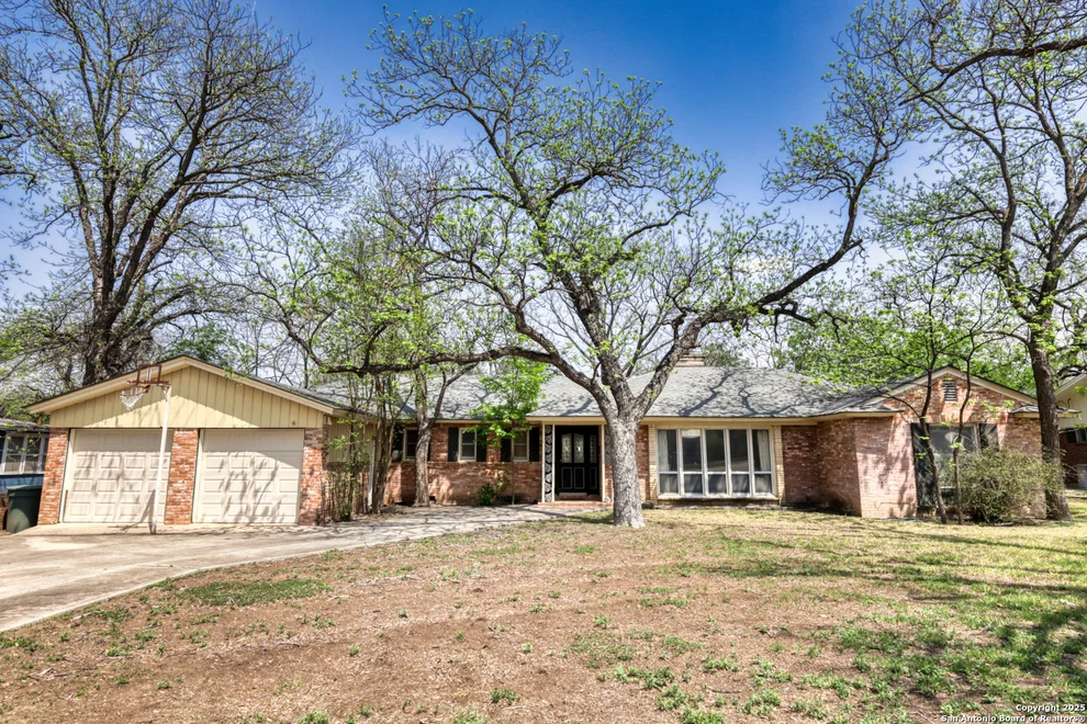 Unit for sale at 728 N Getty St., Uvalde, TX 78801