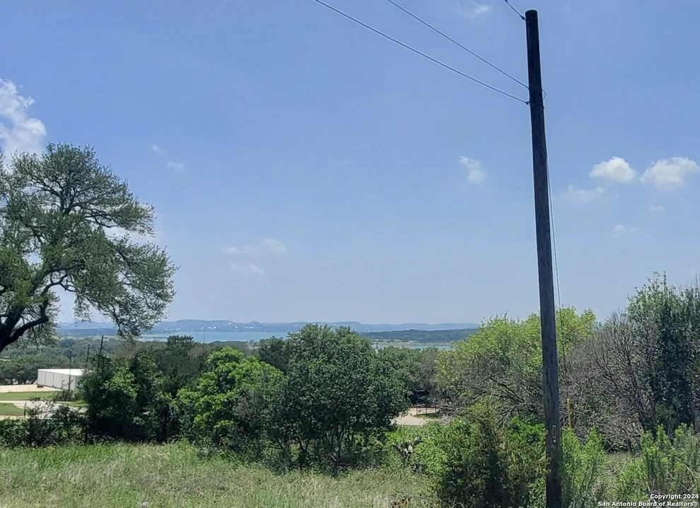 Unit for sale at 674 Canyon Circle, Canyon Lake, TX 78133