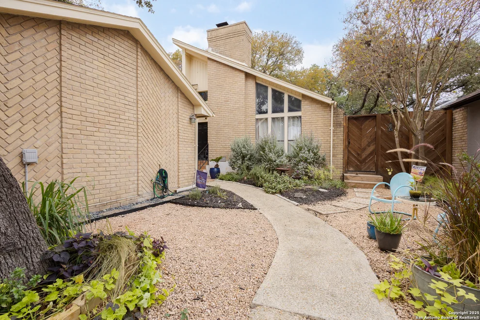 Unit for sale at 3483 Wellsprings Dr, San Antonio, TX 78230