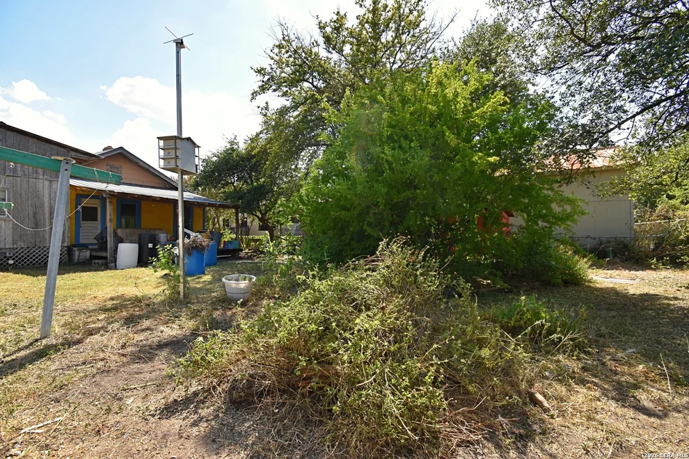 Unit for sale at 235 Kayton Ave, San Antonio, TX 78210