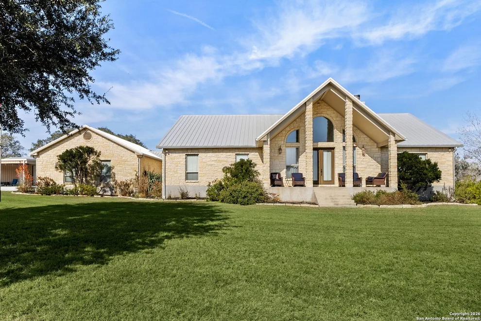 Unit for sale at 2419 Eden, Seguin, TX 78155
