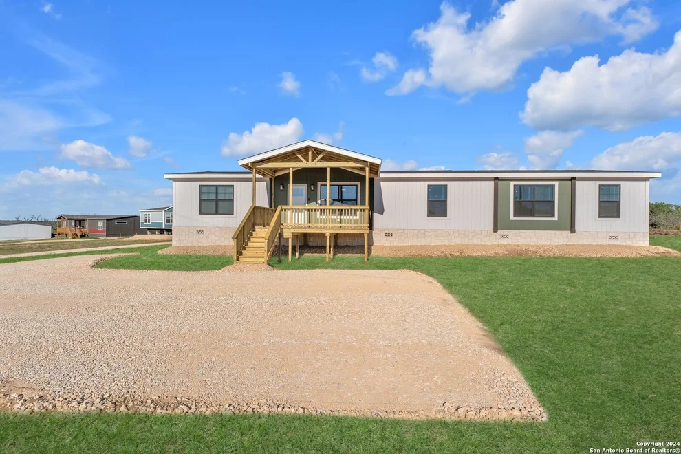 Unit for sale at 379 Mahan Rd, Somerset, TX 78069