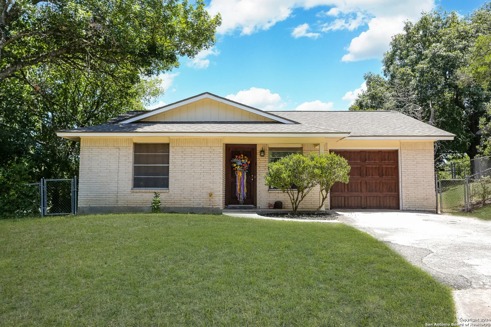Unit for sale at 4602 HOLLYRIDGE DR, San Antonio, TX 78228