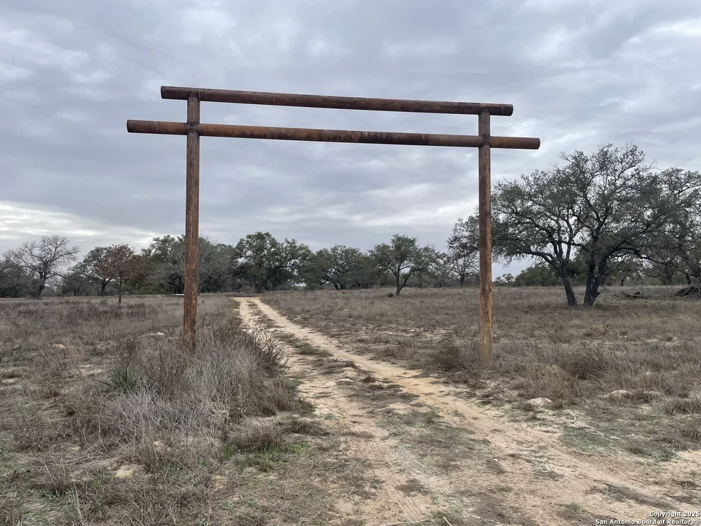 Unit for sale at TRACT 11 COUNTY ROAD 777, Devine, TX 78016