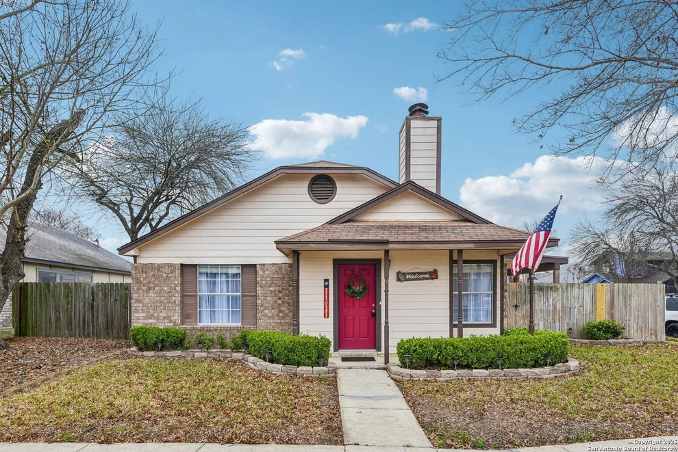 Unit for sale at 700 Meadow Arbor, Universal City, TX 78148