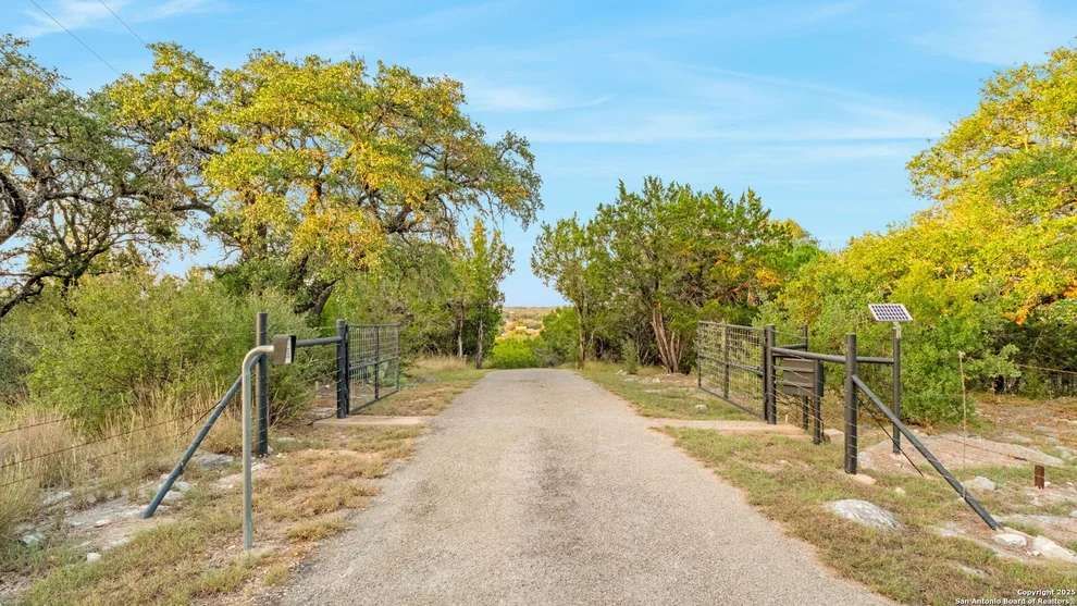 Unit for sale at 746 Trail Rock Dr, Johnson City, TX 78636