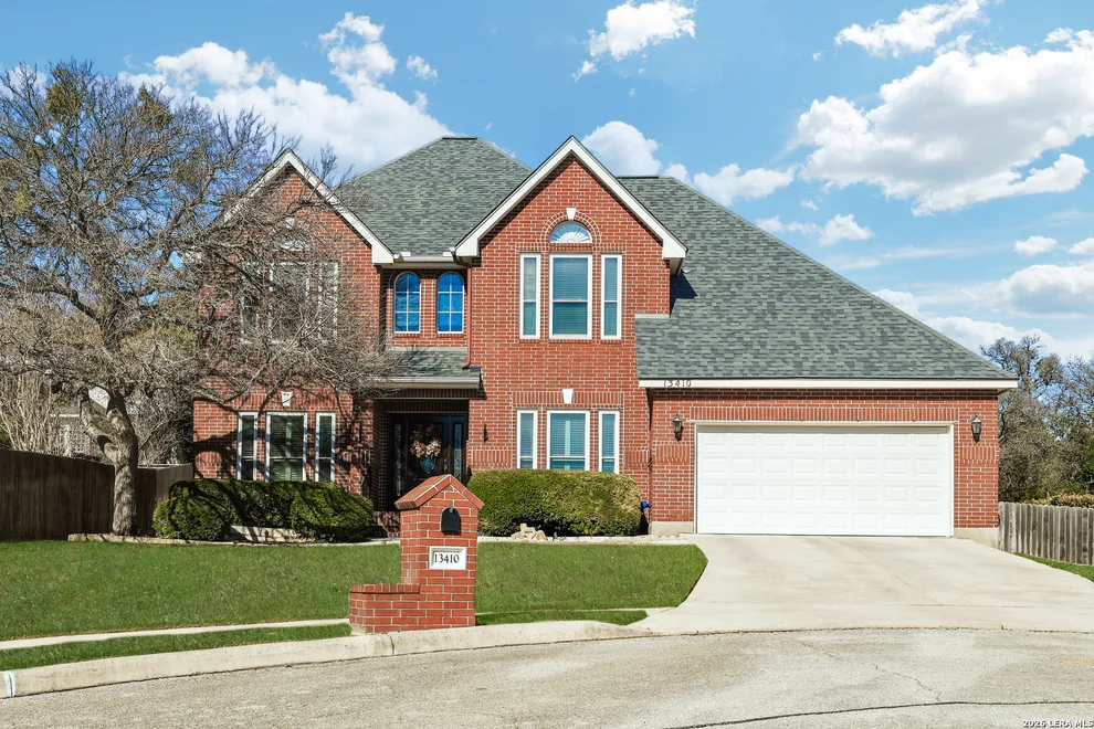 Unit for sale at 13410 Adonis, Universal City, TX 78148