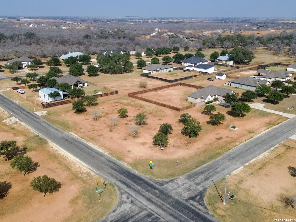 Unit for sale at 160 W Medium Meadow, Lytle, TX 78052