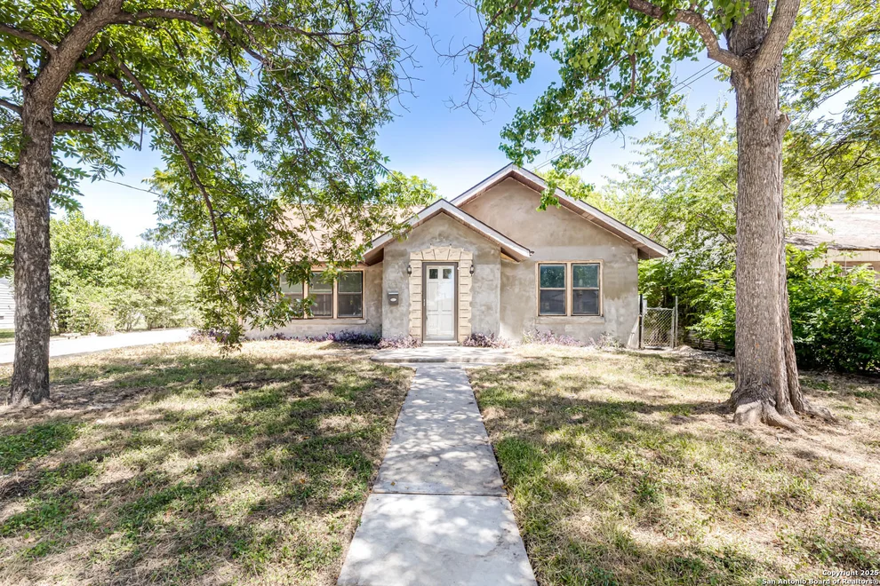 Unit for sale at 1409 Kentucky, San Antonio, TX 78201
