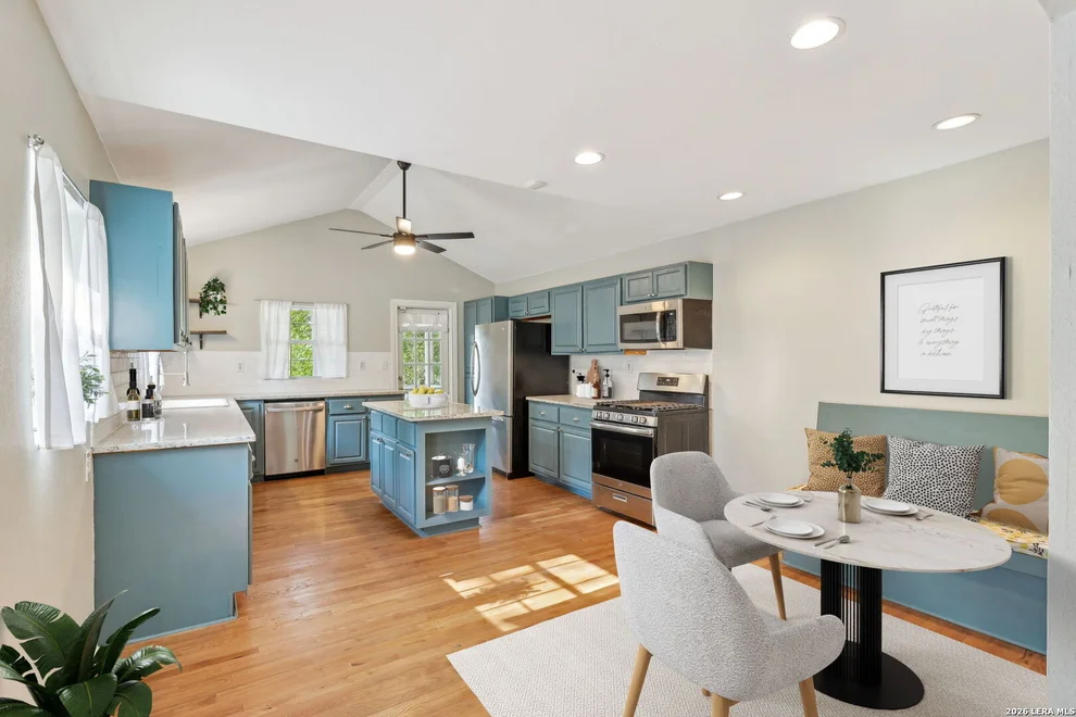 Unit for sale at 220 LYMAN DR, Terrell Hills, TX 78209