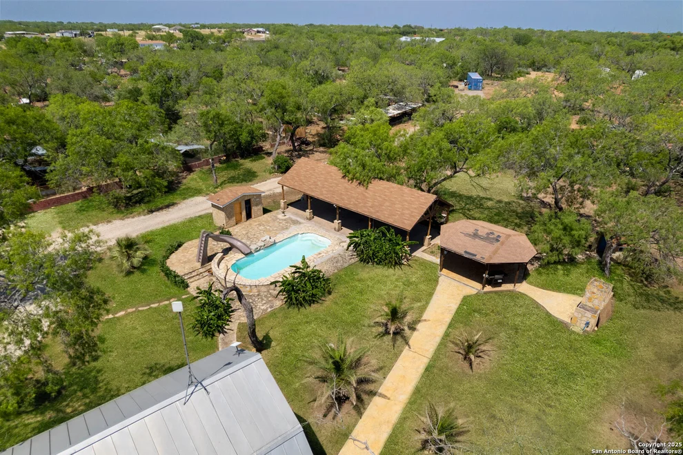 Unit for sale at 8608 S Foster Rd, San Antonio, TX 78222
