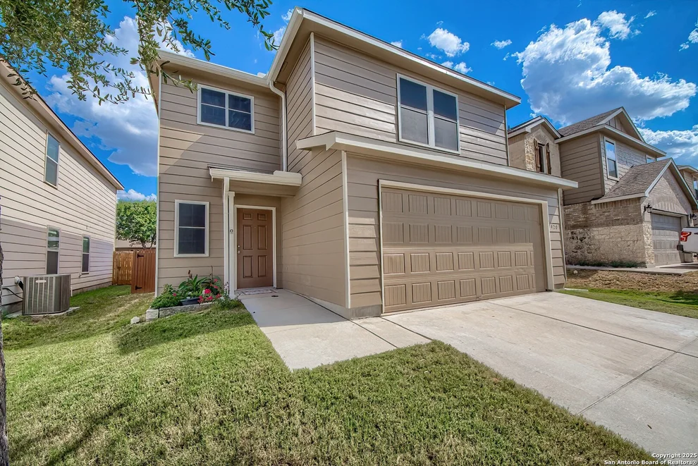 Unit for sale at 420 Auburn Park, Selma, TX 78154