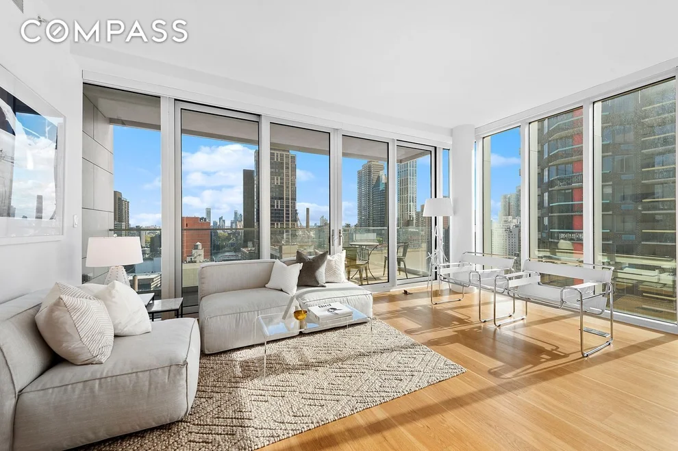 Unit for sale at 301 E 61st Street, Manhattan, NY 10065