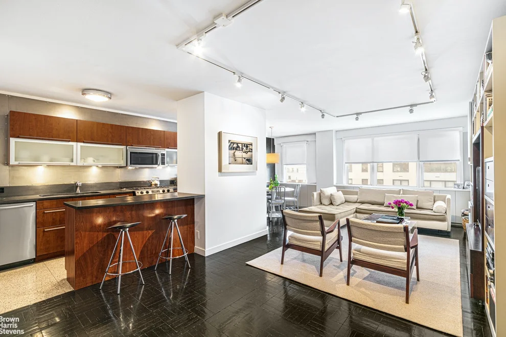 Unit for sale at 174 E 74TH Street, Manhattan, NY 10021