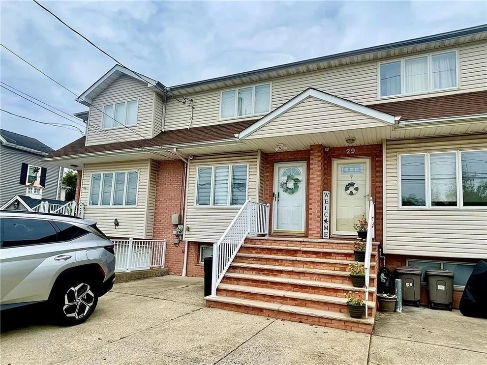 Unit for sale at 33 Poplar Avenue, StatenIsland, NY 10309