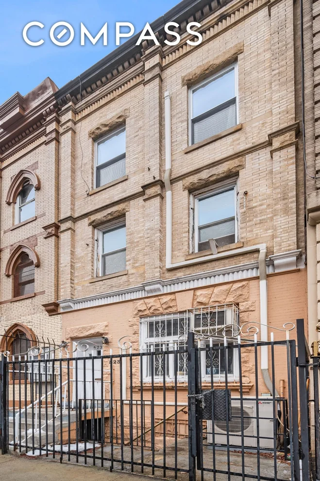 Unit for sale at 523 W 147th Street, Manhattan, NY 10031