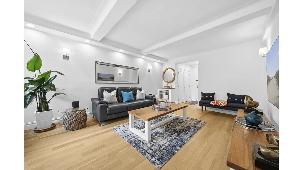 Unit for sale at 41 W 72ND Street, Manhattan, NY 10023