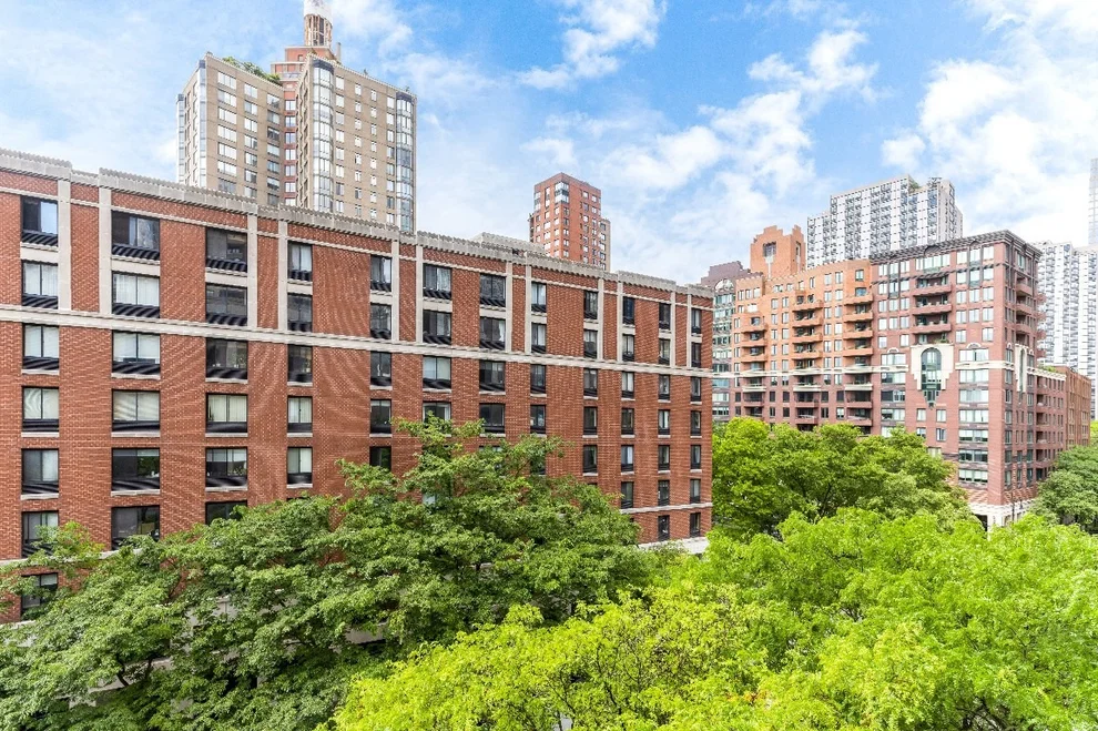 Unit for sale at 280 RECTOR Place, Manhattan, NY 10280